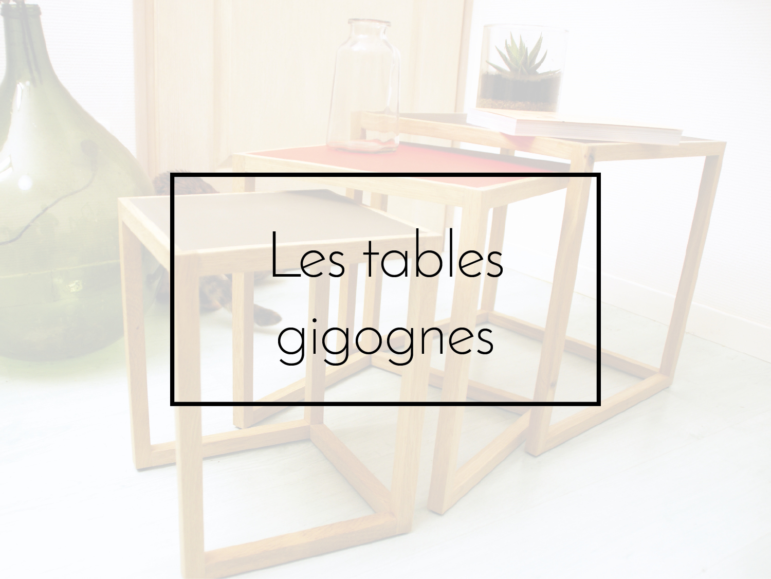 DIY – Les tables gigognes en gris, noir et rouge